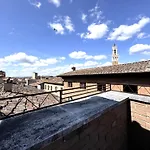 Via Del Poggio With A Big Terrace Appartement *