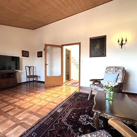 شقة Via Del Poggio With A Big Terrace *