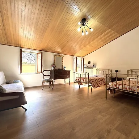 Via Del Poggio With A Big Terrace Siena