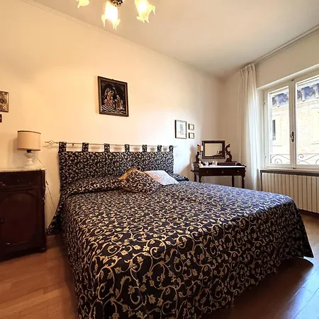 Via Del Poggio With A Big Terrace Lejlighed Siena