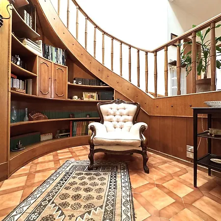 Apartment Via Del Poggio With A Big Terrace *