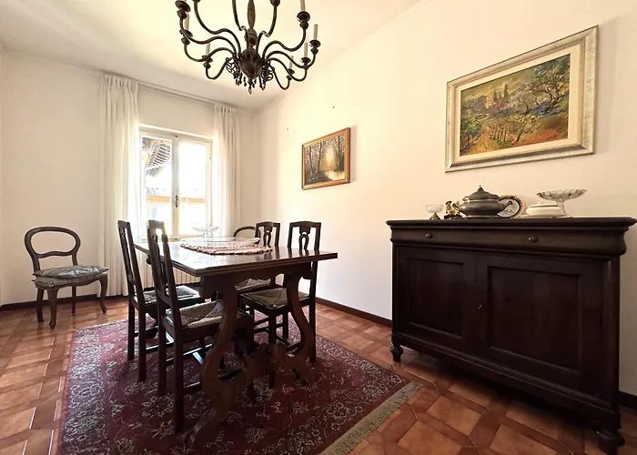 Via Del Poggio With A Big Terrace Apartamento *