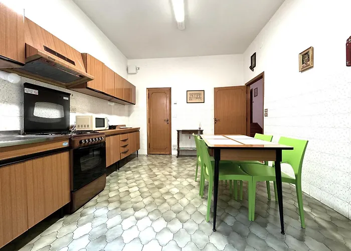 Via Del Poggio With A Big Terrace