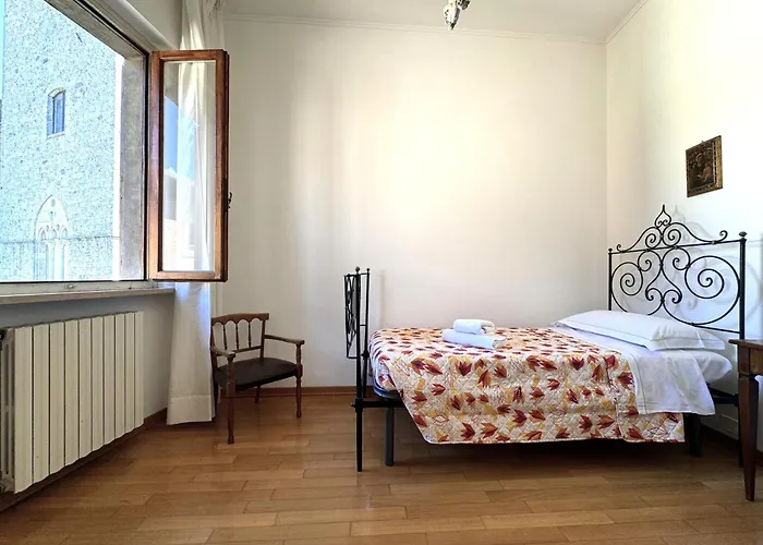 Via Del Poggio With A Big Terrace