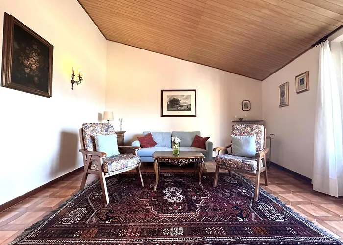 Via Del Poggio With A Big Terrace Apartment