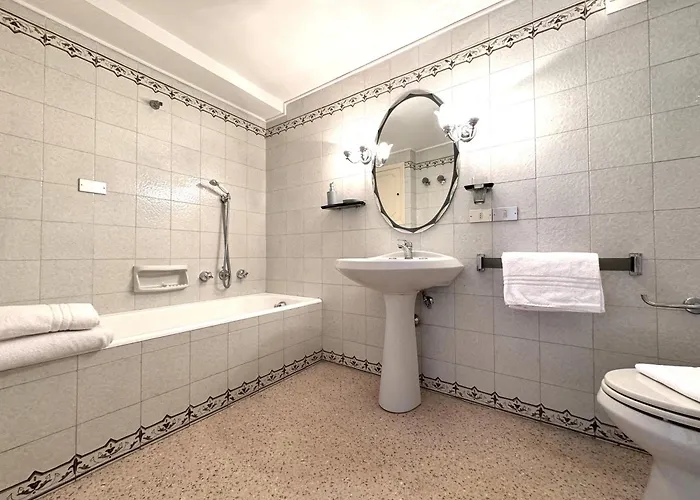 Via Del Poggio With A Big Terrace Apartament Siena