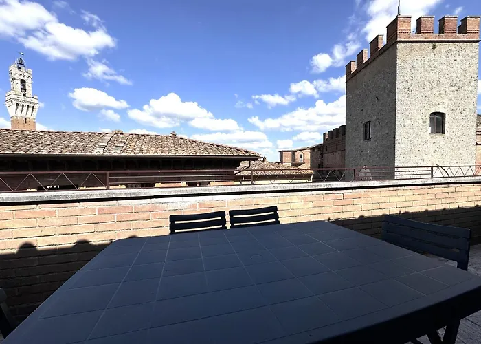 Via Del Poggio With A Big Terrace Apartament *