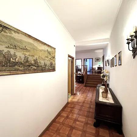 Appartement Via Del Poggio With A Big Terrace
